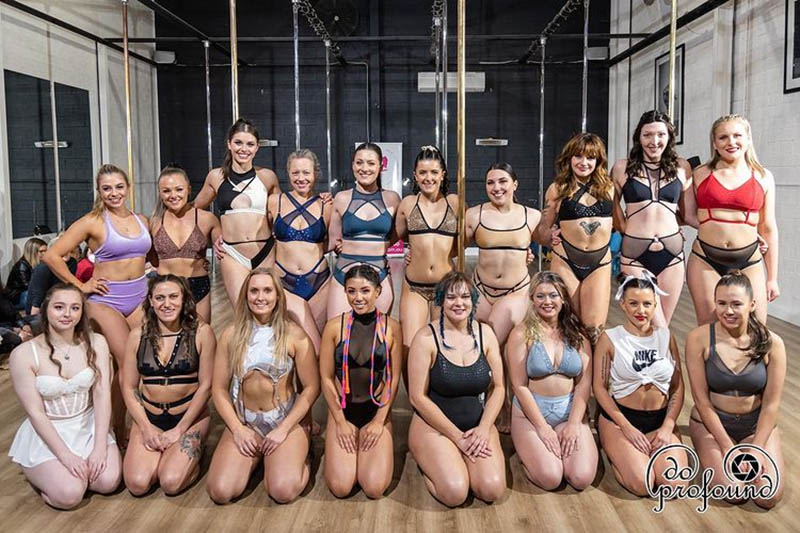 Studio Pole’s group during a class